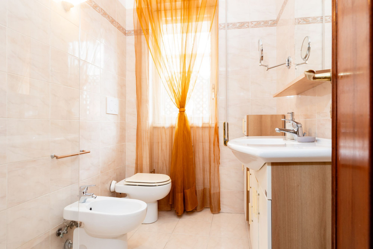 Room 2, Casa Savorelli in Rome, Rome