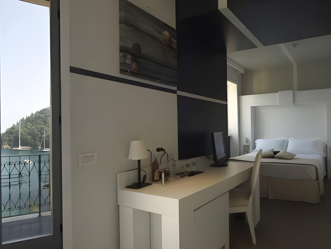 Bedroom 14