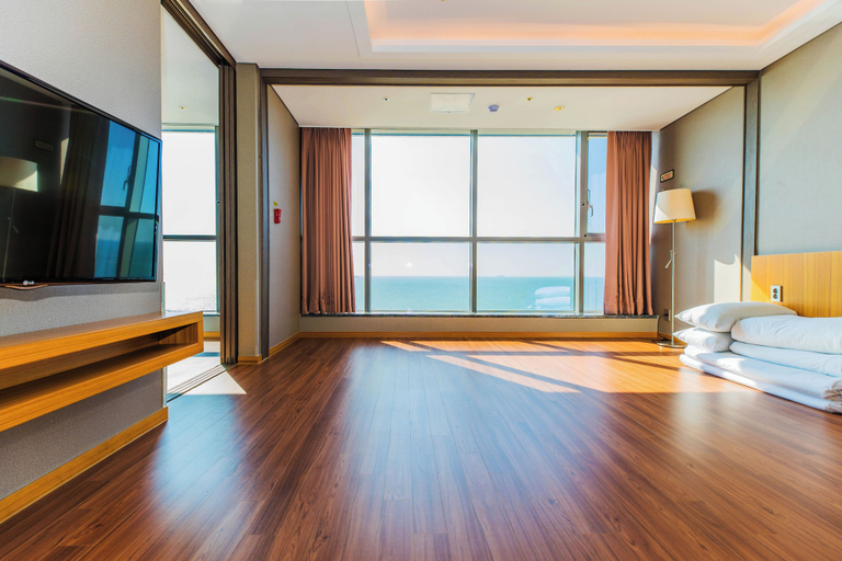 Bedroom 2, Hotel Solaire, Boryeong