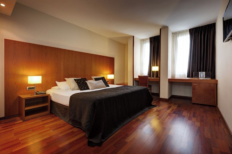 Bedroom 4, Acevi Villarroel, Barcelona