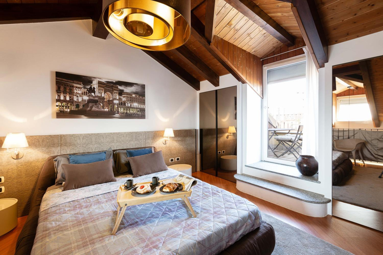 Bedroom 2, Casa del Borgo - Esclusiva Suite centro Monza con vista Duomo, Monza and Brianza