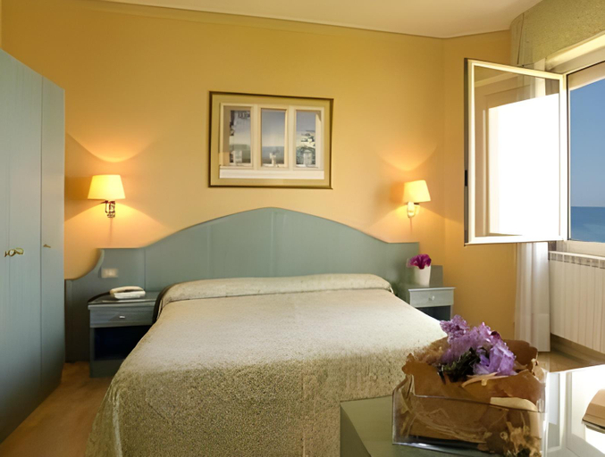 Bedroom 14