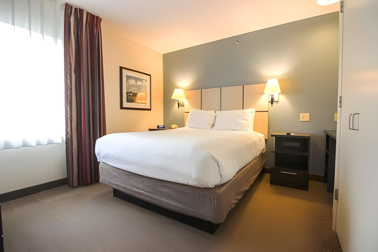 Bedroom 25