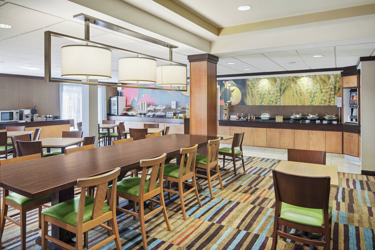 Food & Drinks 5, Fairfield Inn & Suites by Marriott Conway, Faulkner