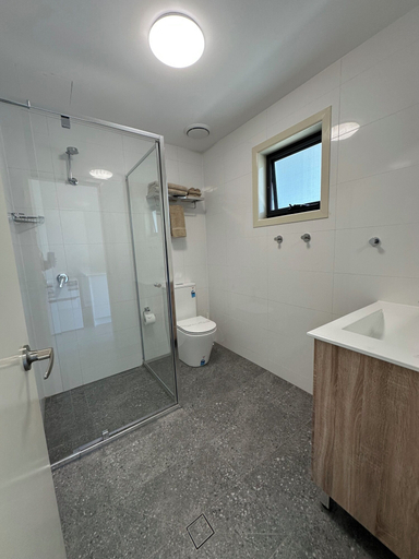 Bathroom 8