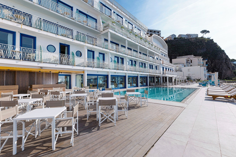 Exterior & Views 2, Alimuri Bay Resort, Napoli