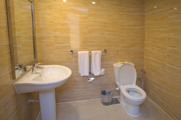 Bathroom 5, Stella Beach Resort Makadi Bay-24 HRS All Inclusive, Safaja