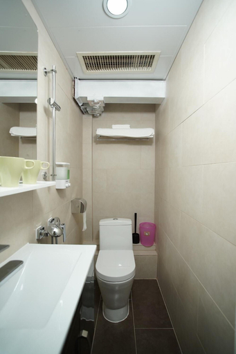 Bathroom 4