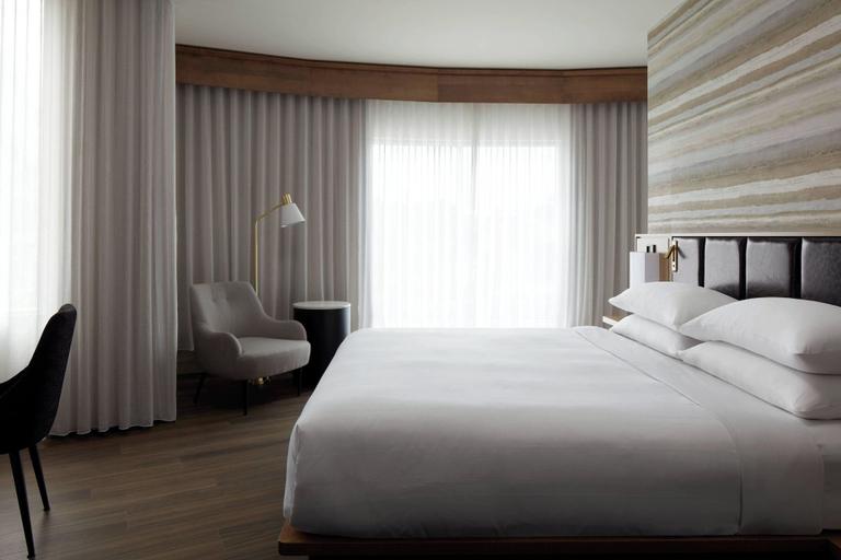 Bedroom 3, Quebec City Marriott Downtown, Communauté-Urbaine-de-Québec