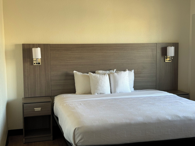 Bedroom 3, Inn at the Highland Denver Downtown, Denver