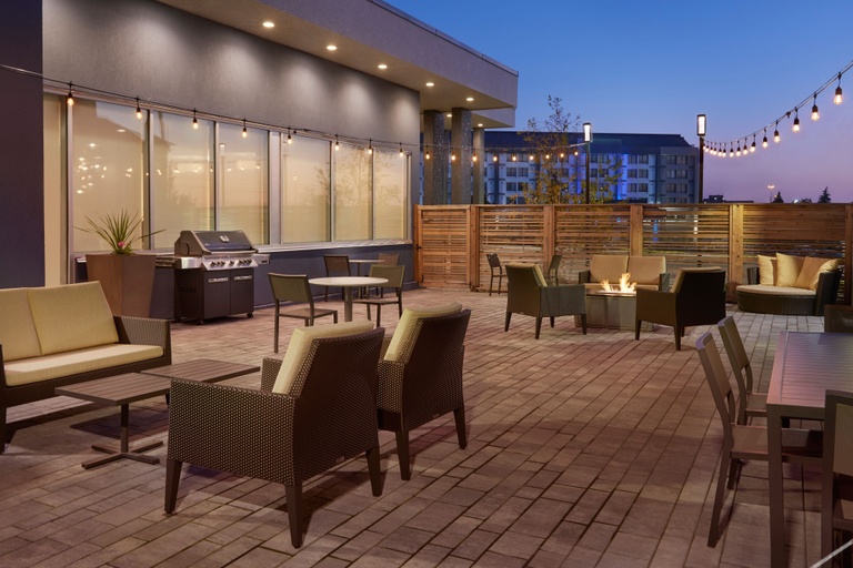 Food & Drinks 5, Residence Inn by Marriott Toronto Mississauga Southwest, Peel