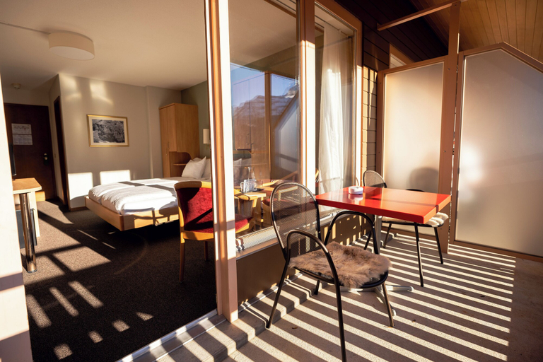 Bedroom 5, Hotel Jungfraublick Wengen, Interlaken