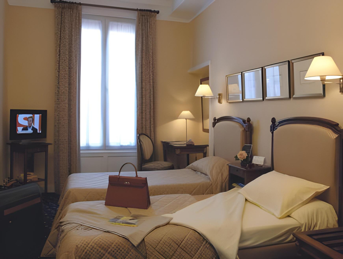 Bedroom 12