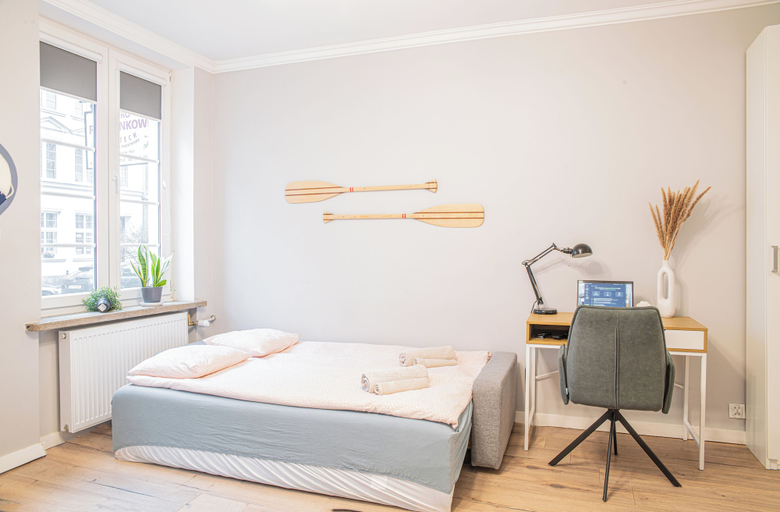 Bedroom 3, Lily Apart - Private rooms in the Old Town, Gdańsk City