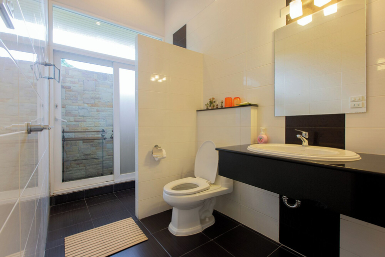 Bathroom 3, Arantarakiri Resort Khaoyai, Pak Chong