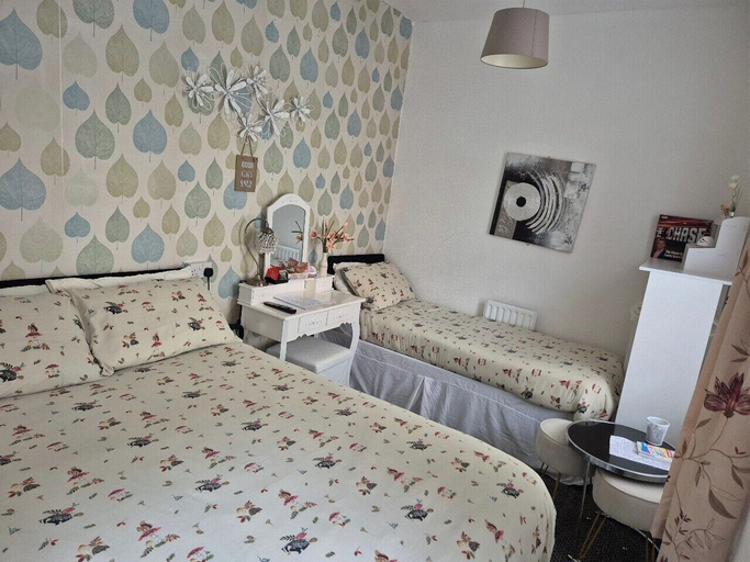 Bedroom 3, Glendor Hotel, Blackpool