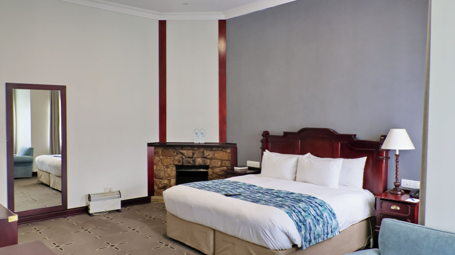 Bedroom 2, Troutbeck Resort, Nyanga