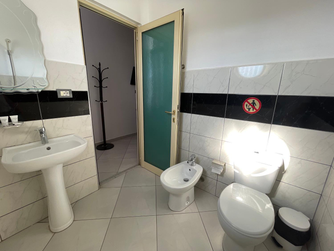 Bathroom 3