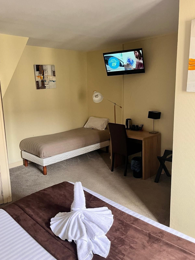 Bedroom 4, Hôtel L'Univers, Vienne