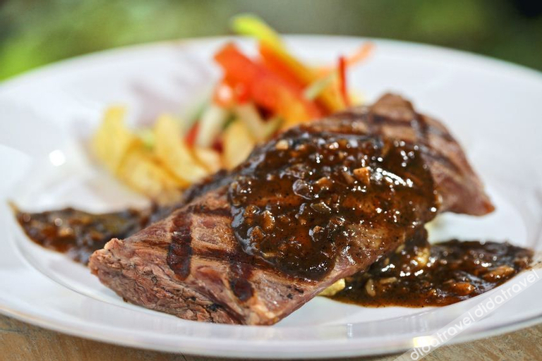 Food & Drinks 4, Flagship 2688 Guntur Hotel, Denpasar