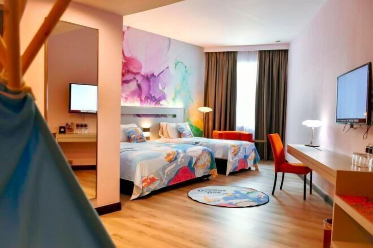 Bedroom 12