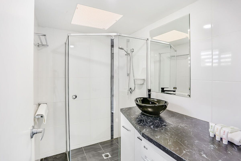 Bathroom 4, Ivory Palms Resort, Noosa - Tewantin