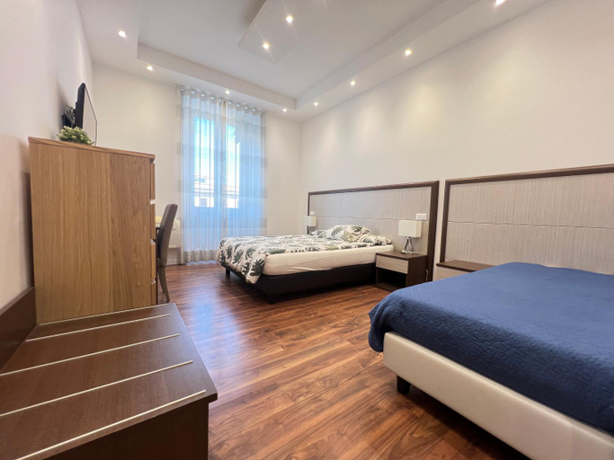 Others 4, Solaris Guesthouse, Roma