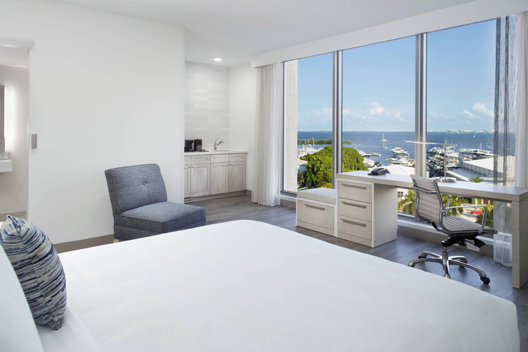 Bedroom 4, Courtyard by Marriott Miami Coconut Grove, Miami-Dade