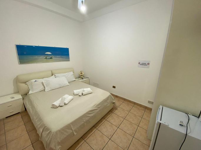 Others 2, Zanella Bed, Lecce