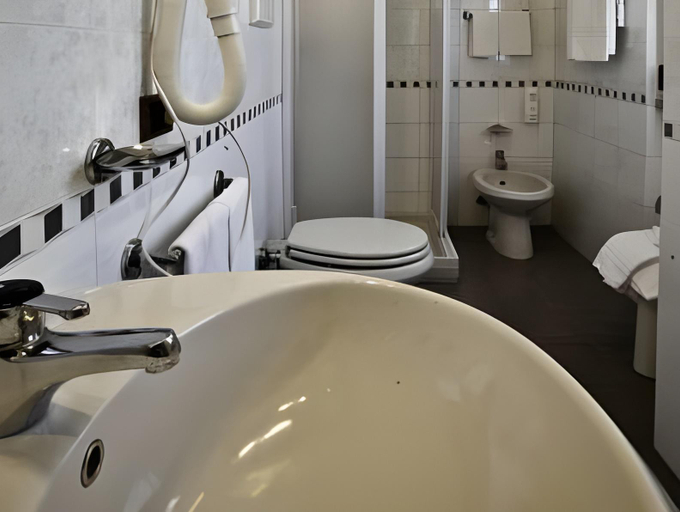 Bathroom 6