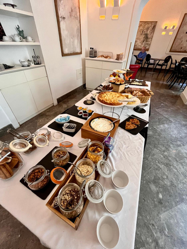 Others 4, 4 Canti Central Loft & Ground floor, Palermo