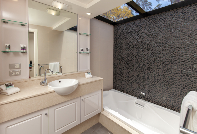 Bathroom 4