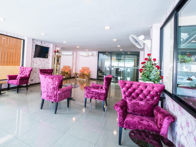 Public Area 2, Grandprapa Place, Din Dang