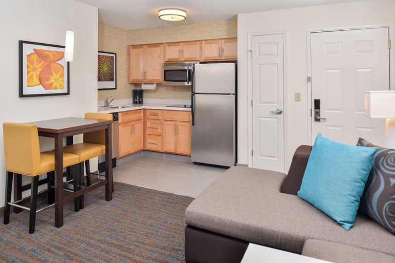 Dining Room 10