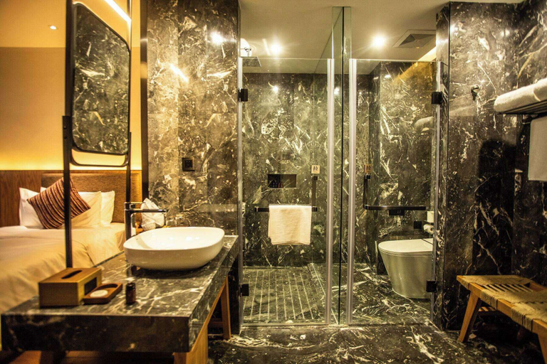 Bathroom 4, Ramada by Wyndham Diqing, Dêqên Tibetan