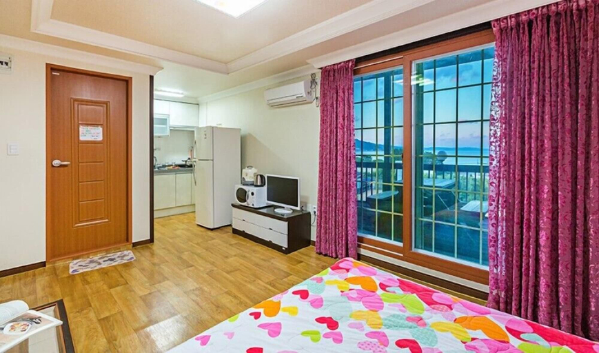 Bedroom 2, Puran Bada Pension, Pohang