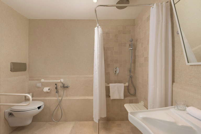 Bathroom 5, Sheraton Rome Parco de’ Medici, Roma
