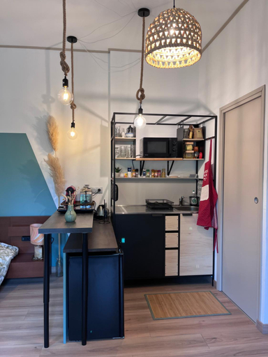 Others 5, Charmant studio en rez de jardin Chaville, Hauts-de-Seine