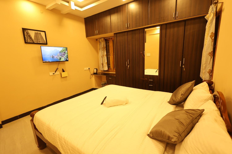 Others 3, Dwaraka Agaram Villa, Tiruvannamalai