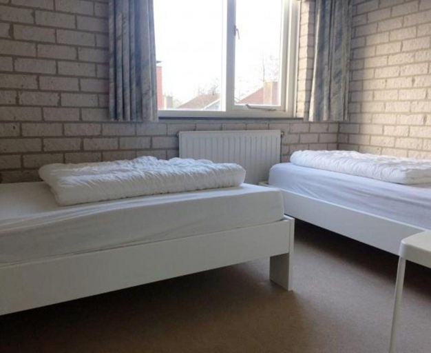 Room 5, Holiday Home in Breskens Near Beach, Sluis