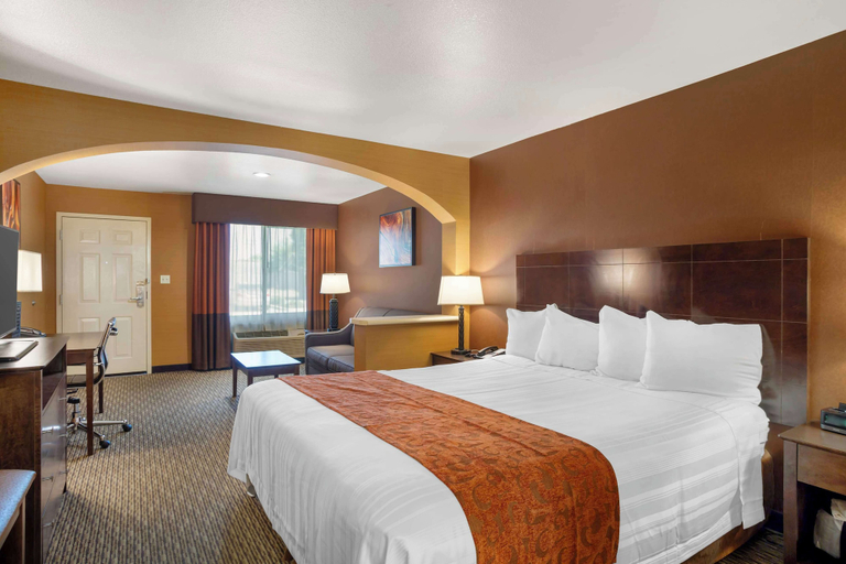 Bedroom 3, Best Western Exeter Inn & Suites, Tulare