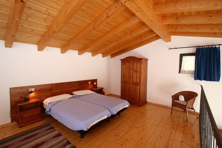Bedroom 4, Stella D'Oro, Brescia