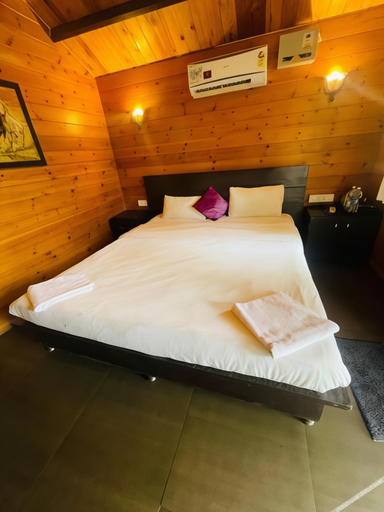 Bedroom 5, Maitree, North Goa