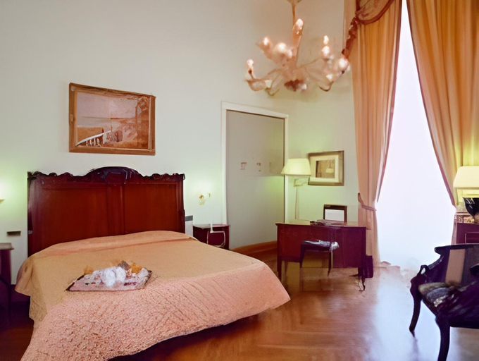 Bedroom 9