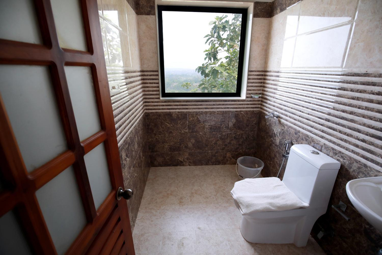 Bathroom, Hill House Waves and Shores, Kottayam