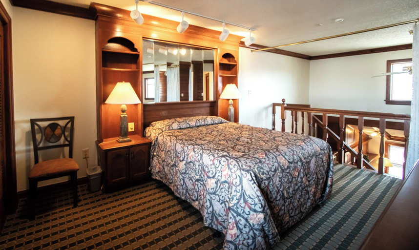 Bedroom 3, Sunburst Condominiums, Routt