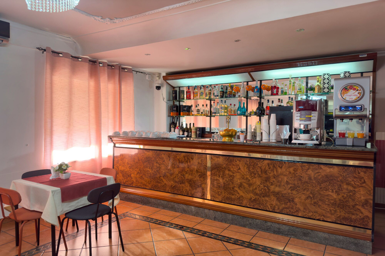 Food & Drinks 5, Hotel Martini, Napoli
