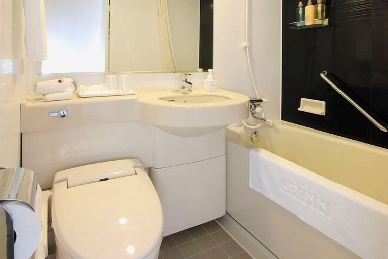 Bathroom 17