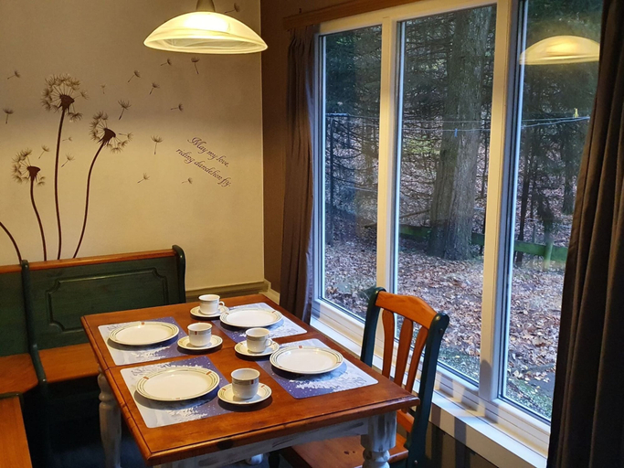 Others 5, Forest Chalet in Lanklaar, Limburg
