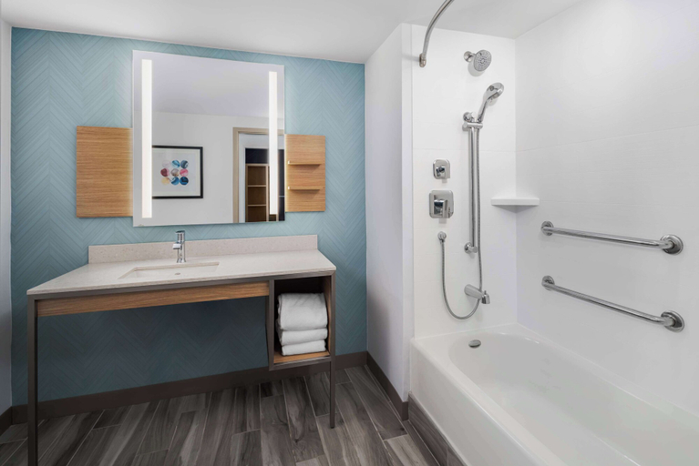 Bathroom 4, Hilton Garden Inn Rockaway, Morris